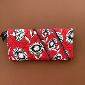 Vera Bradley Deco Daisy Billfold/Wallet